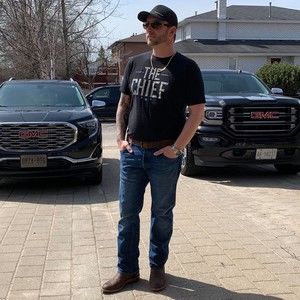 Meet your Posher, Chris